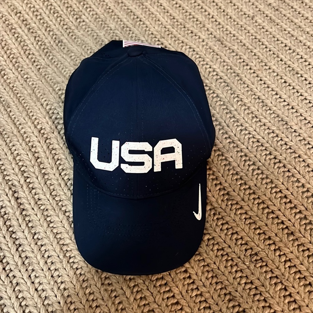 Nike basketball hat